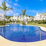 Monteros Palm With Garden