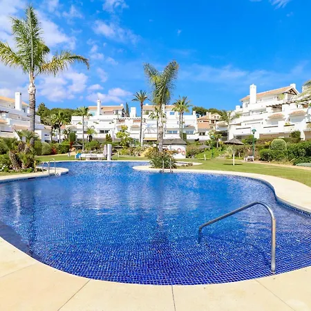 Monteros Palm With Garden